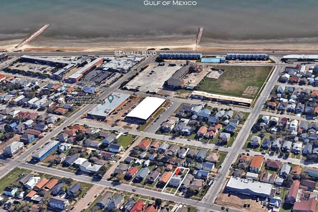 Galveston Escapes - Walk To Beach And Restaurants Bagian luar foto