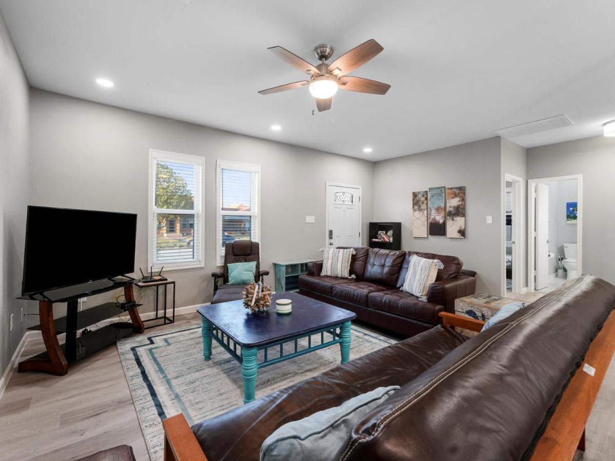 Galveston Escapes - Walk To Beach And Restaurants Bagian luar foto