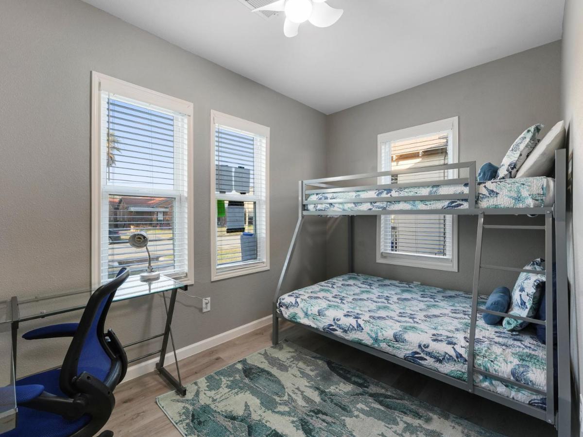 Galveston Escapes - Walk To Beach And Restaurants Bagian luar foto